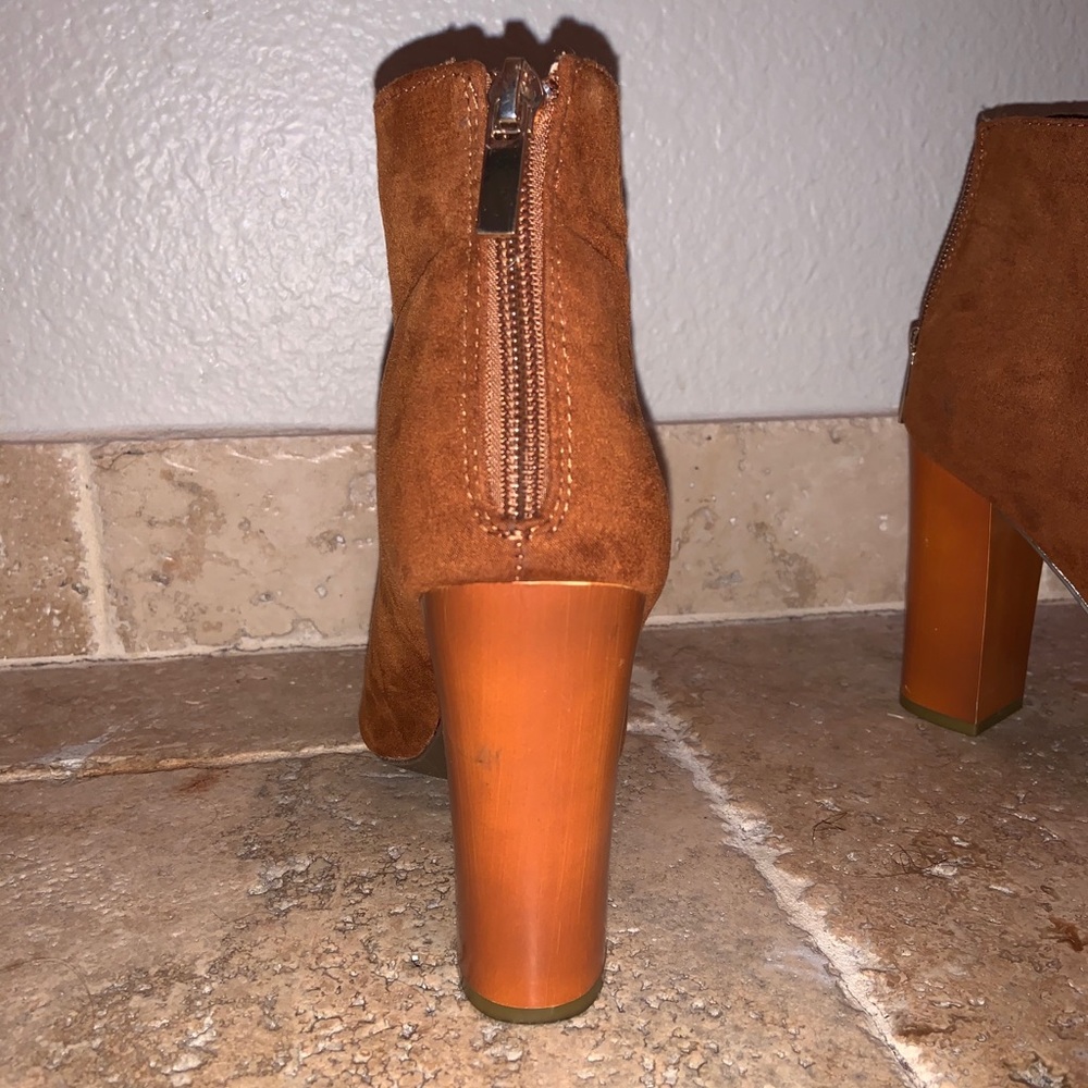 Fall booties 🍂🍁 - Picture 4 of 4